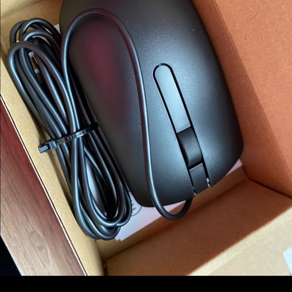 Dell Mouse - Picture 1 of 2